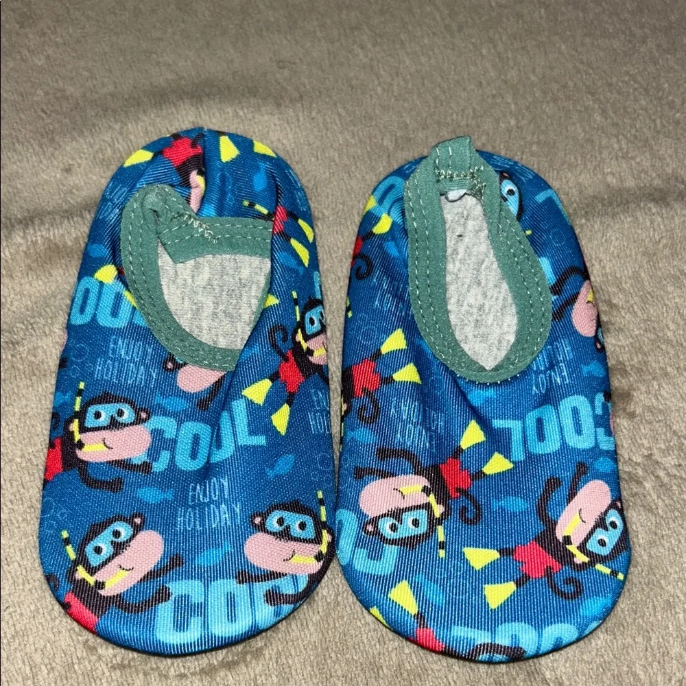 Kids Blue Cartoon Monkey Slippers [Grip Bottoms 2/3Y] - Picture 2 of 3
